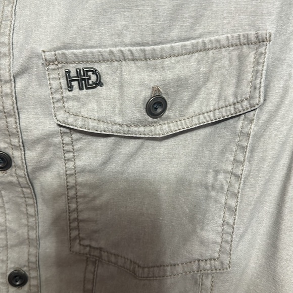 Men’s Harley Davidson button down - Picture 3 of 3